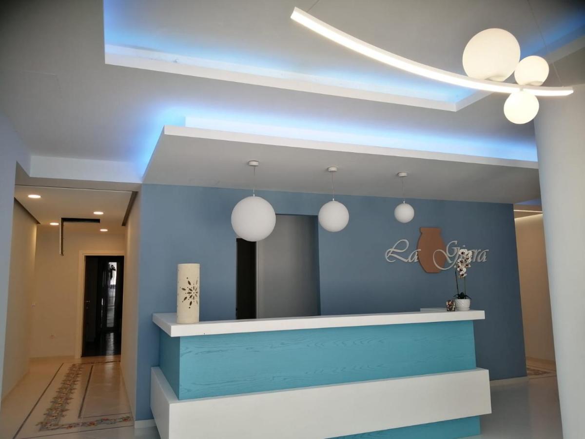 Hotel La Giara Дзамброне Екстериор снимка
