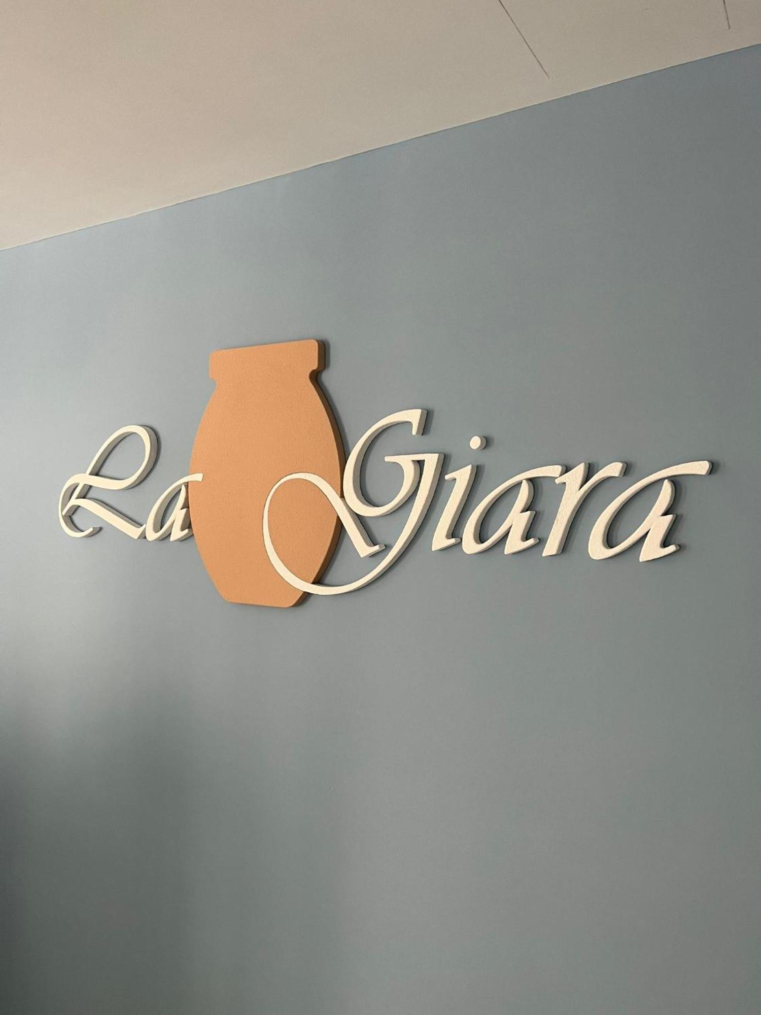 Hotel La Giara Дзамброне Екстериор снимка